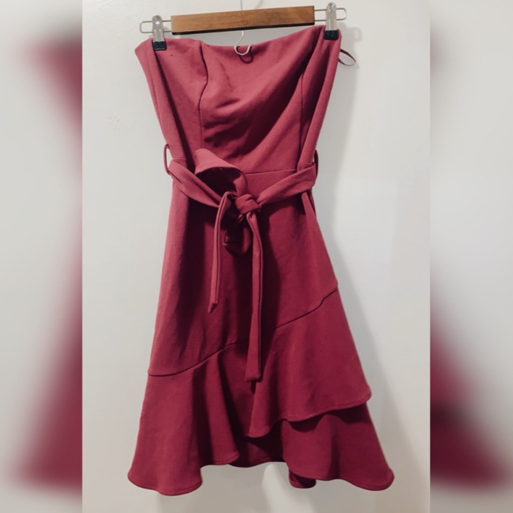 Magenta strapless dress
